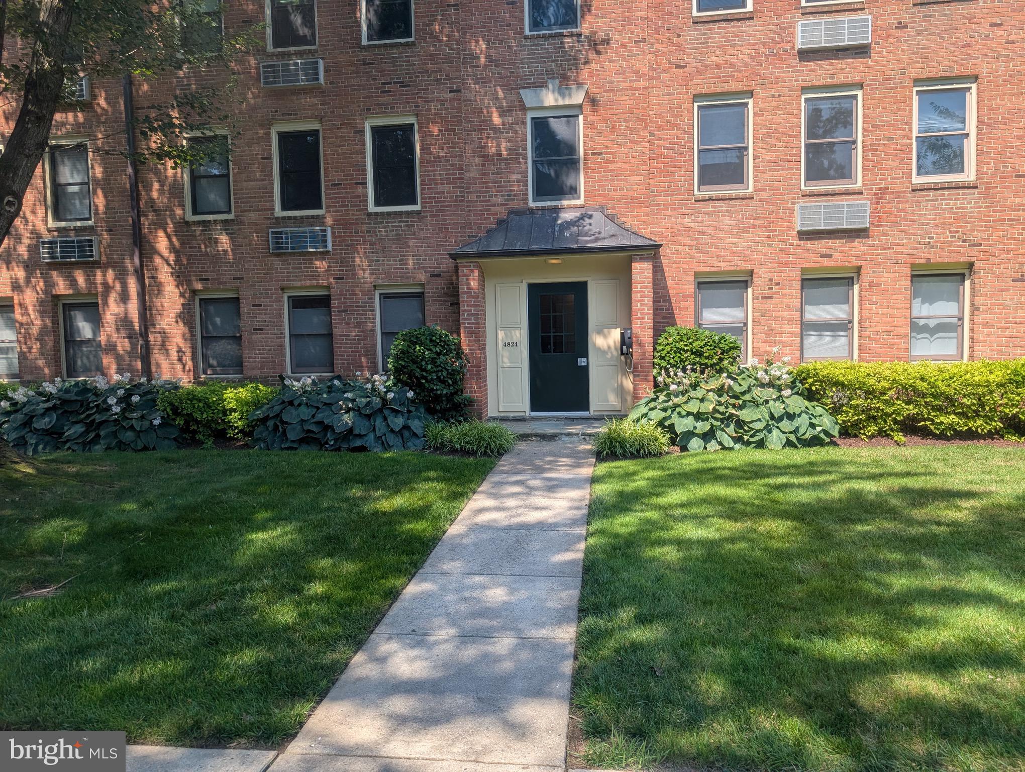 4824 CHEVY CHASE DR #302