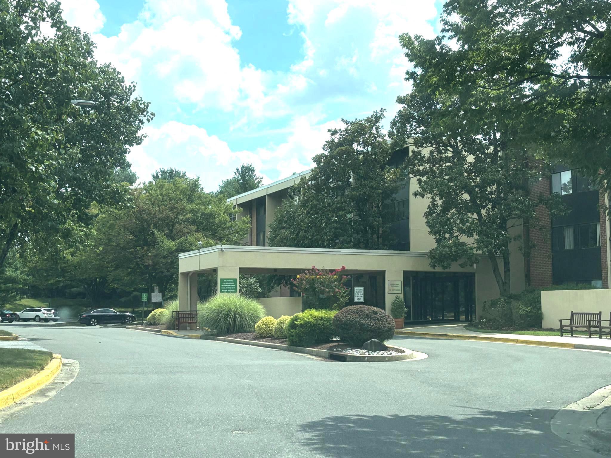 2921 N LEISURE WORLD BLVD #1-416