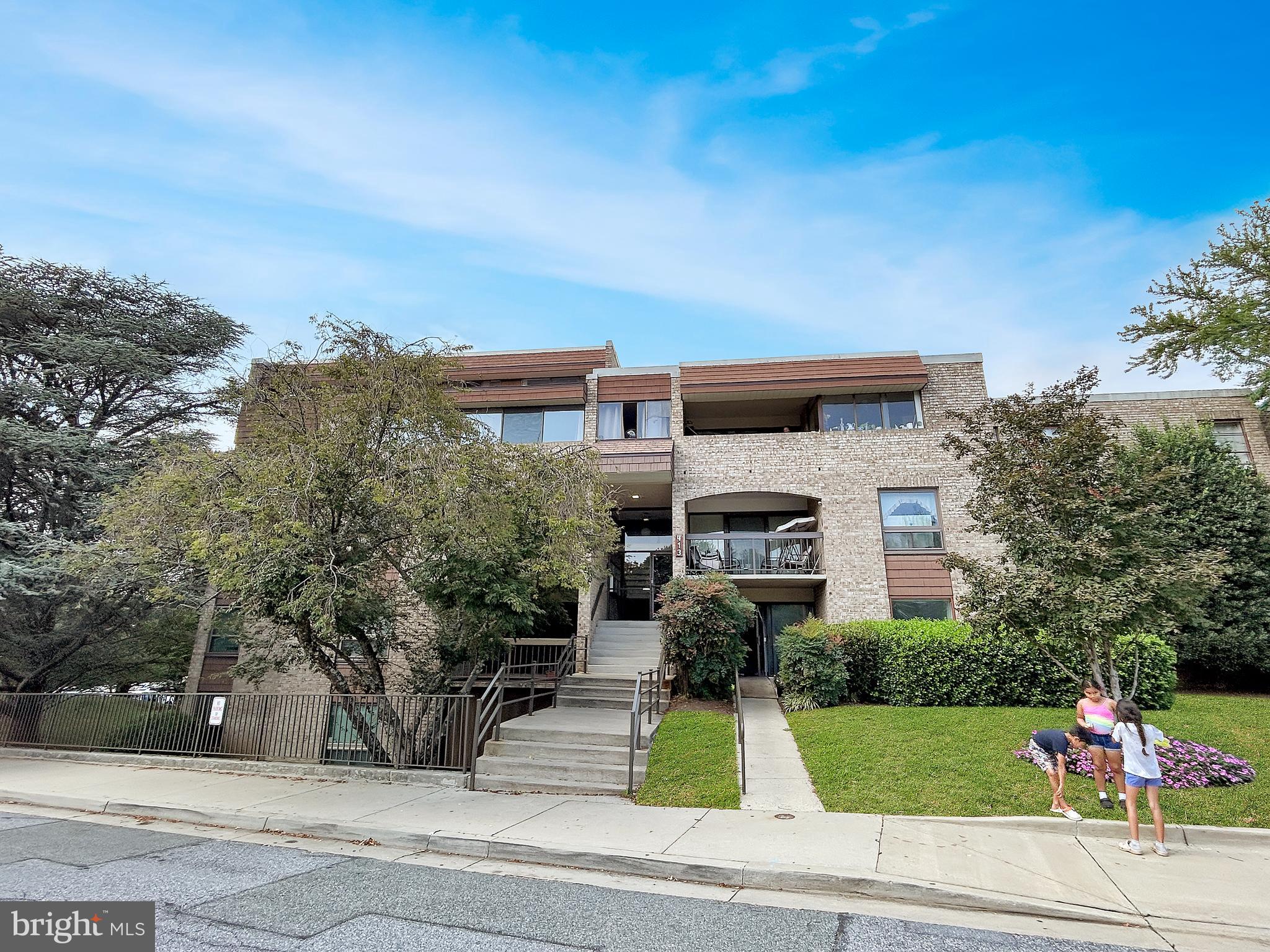 413 CHRISTOPHER AVENUE 23