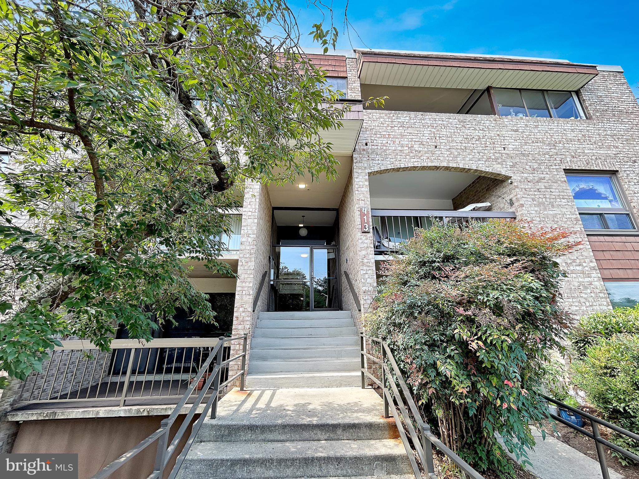 413 CHRISTOPHER AVENUE 23