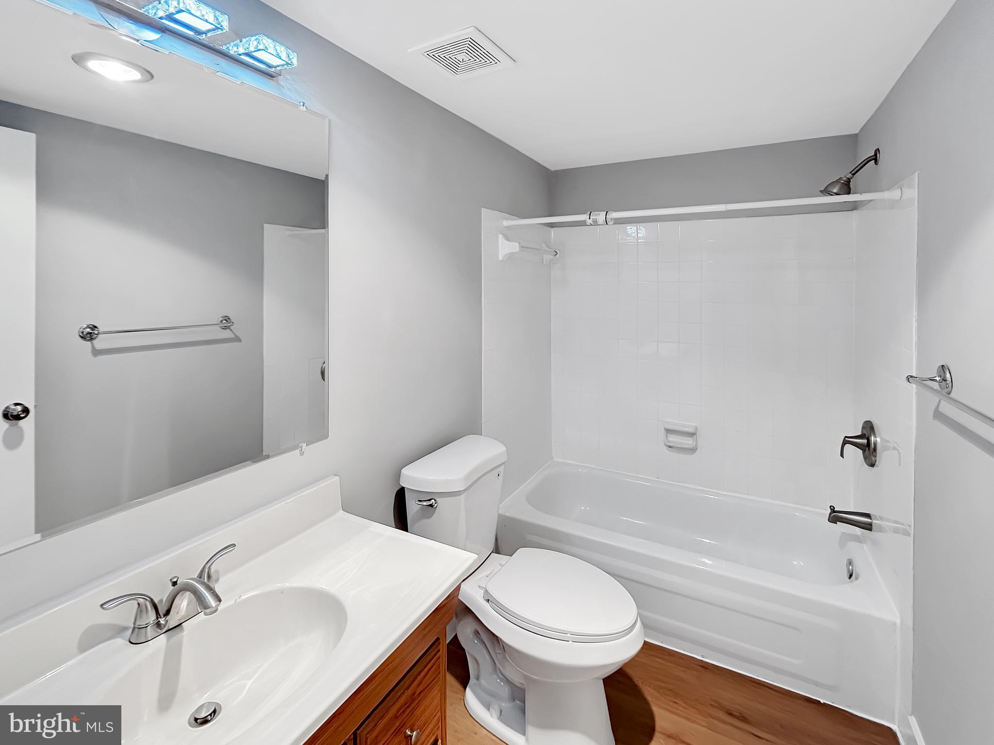 413 CHRISTOPHER AVENUE 23