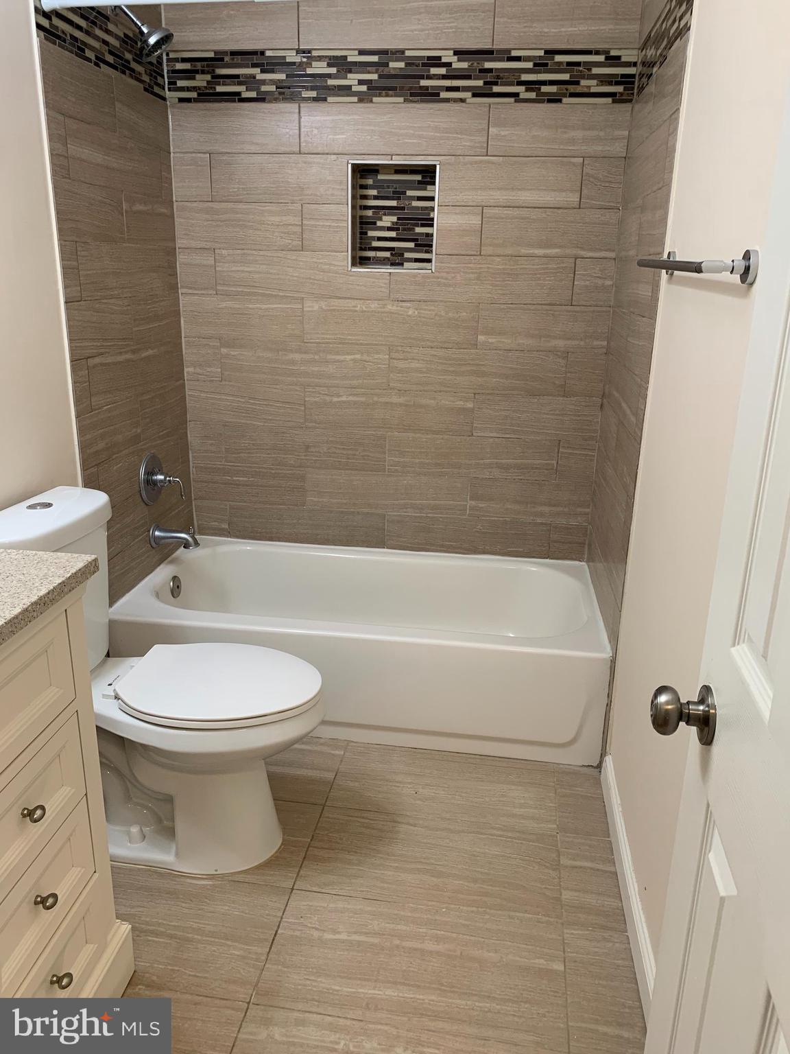 2 NORMANDY SQUARE COURT D