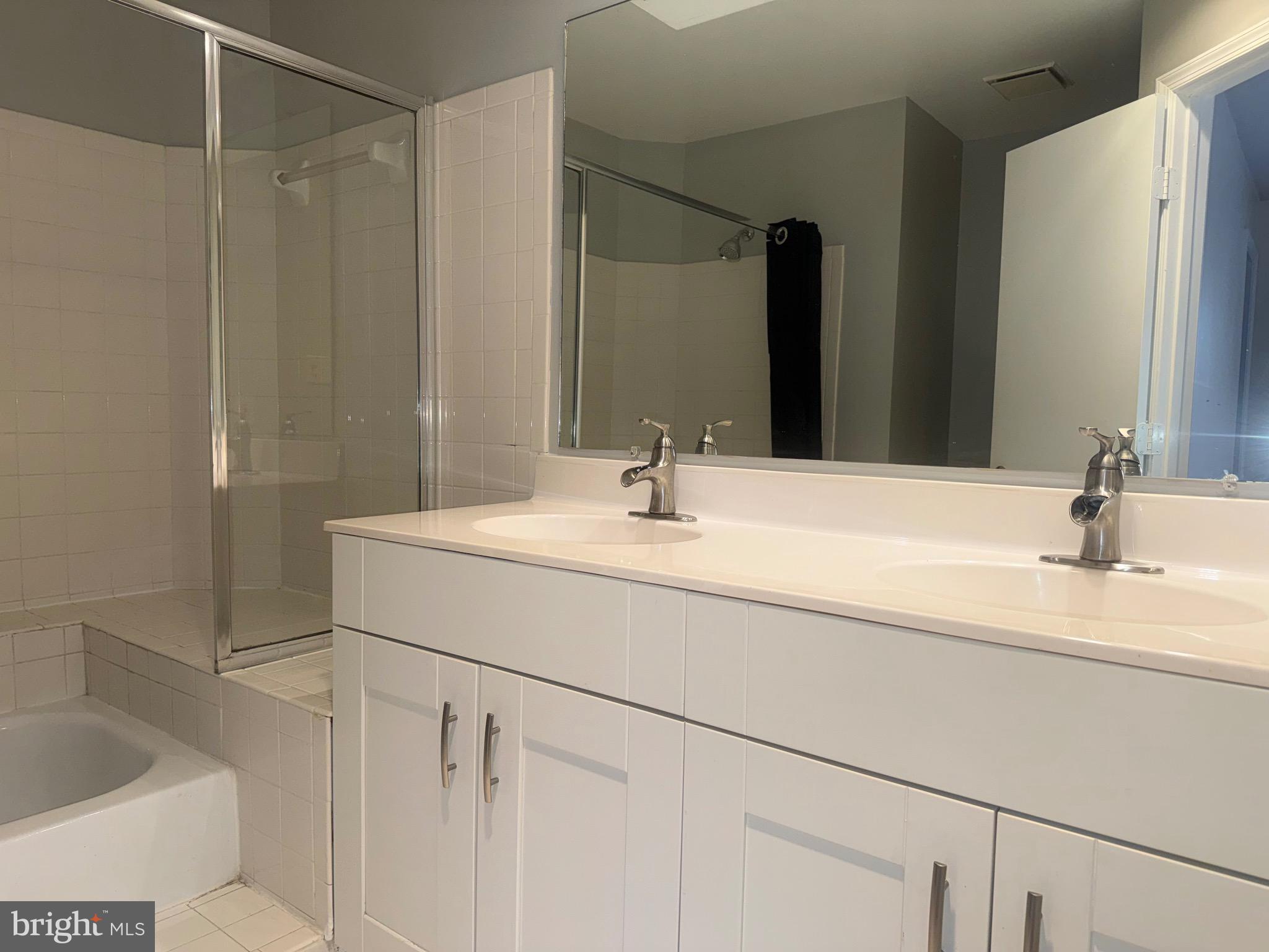 3301 SIR THOMAS DRIVE 6-B-34