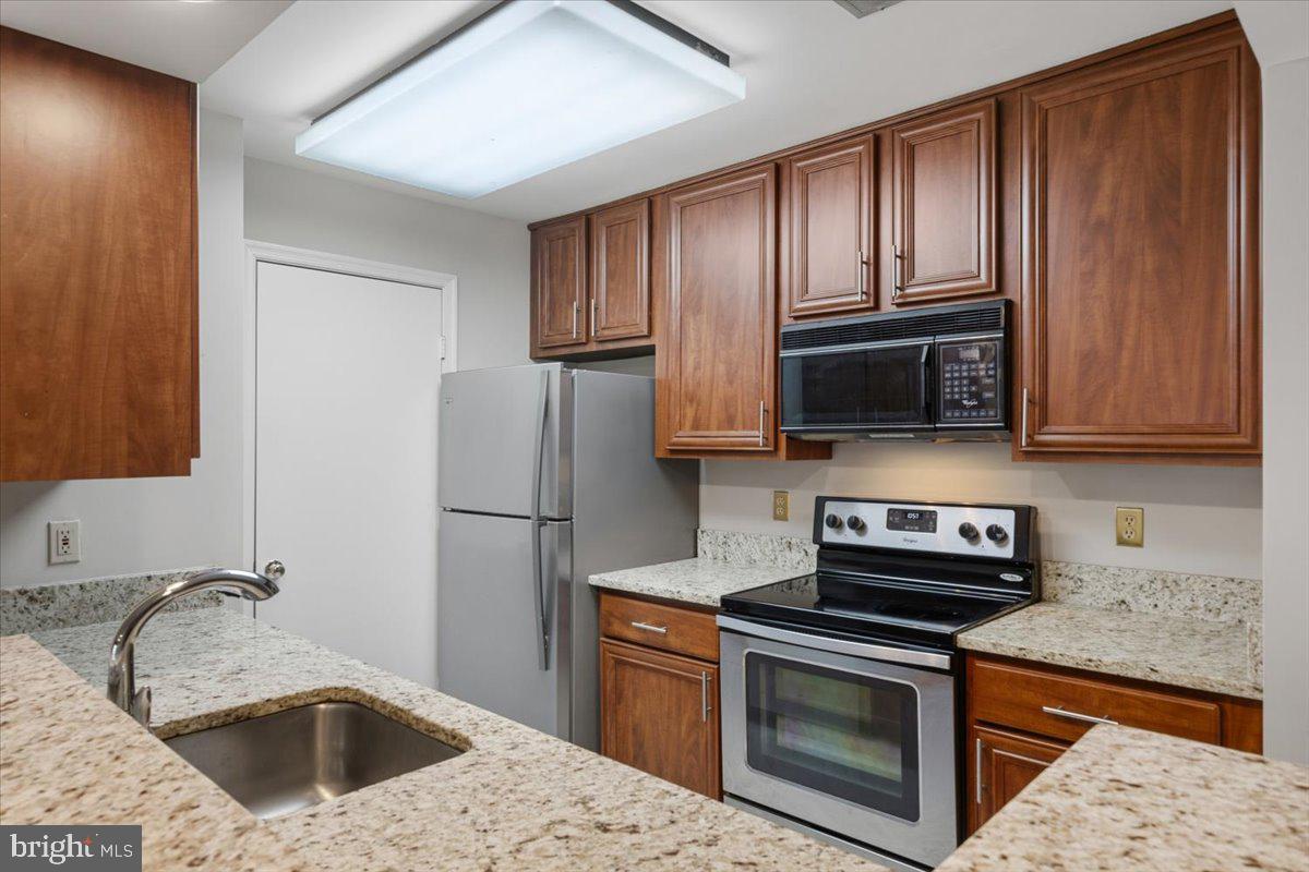 3301 SIR THOMAS DRIVE 6-B-34