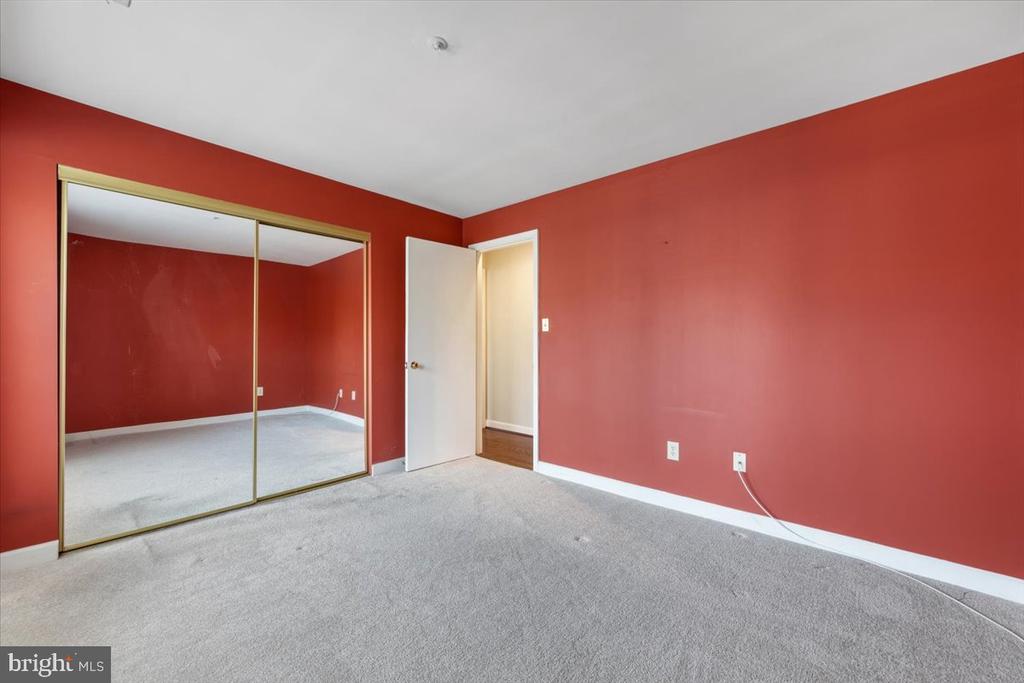 3301 SIR THOMAS DRIVE 6-B-34