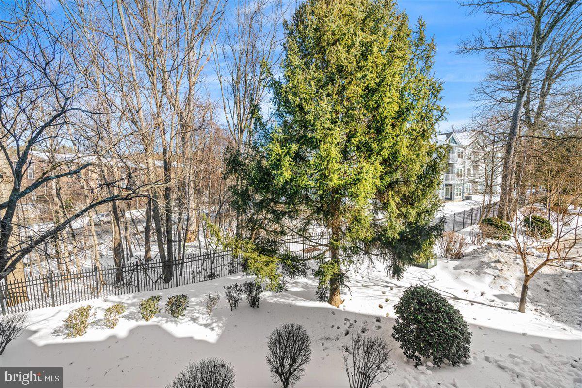 3301 SIR THOMAS DRIVE 6-B-34