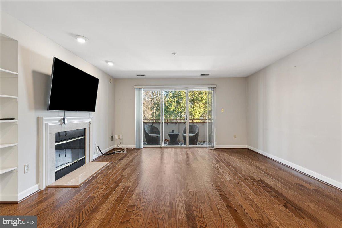 3301 SIR THOMAS DRIVE 6-B-34