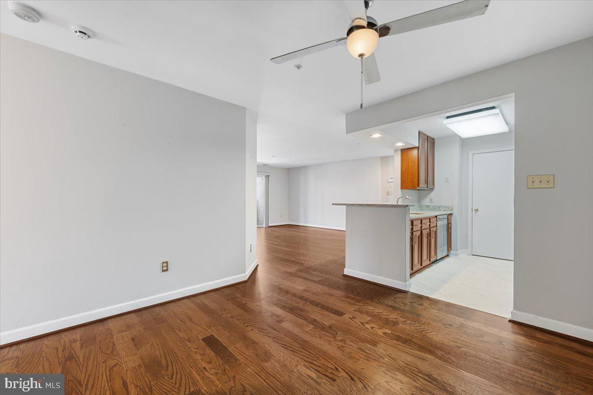 3301 SIR THOMAS DRIVE 6-B-34