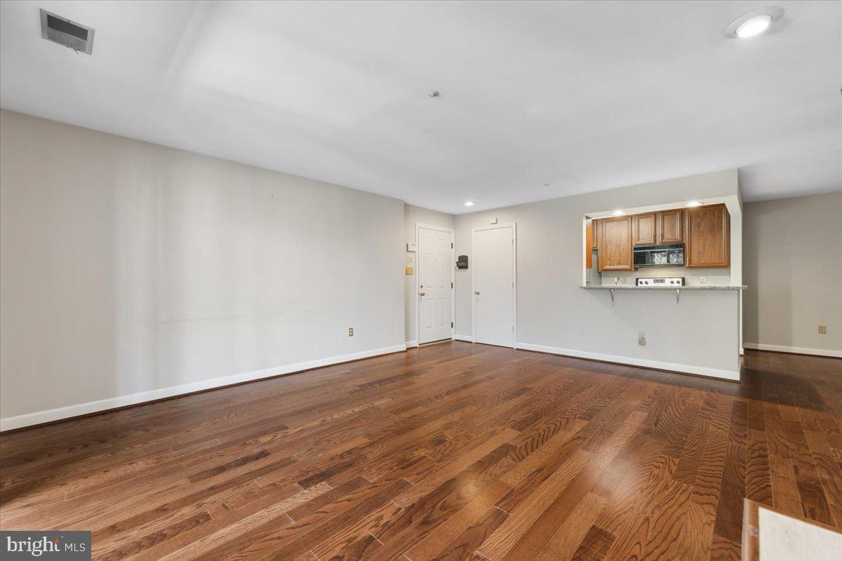 3301 SIR THOMAS DRIVE 6-B-34