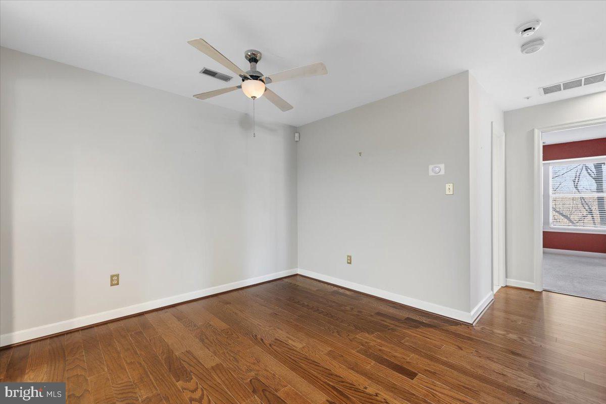 3301 SIR THOMAS DRIVE 6-B-34