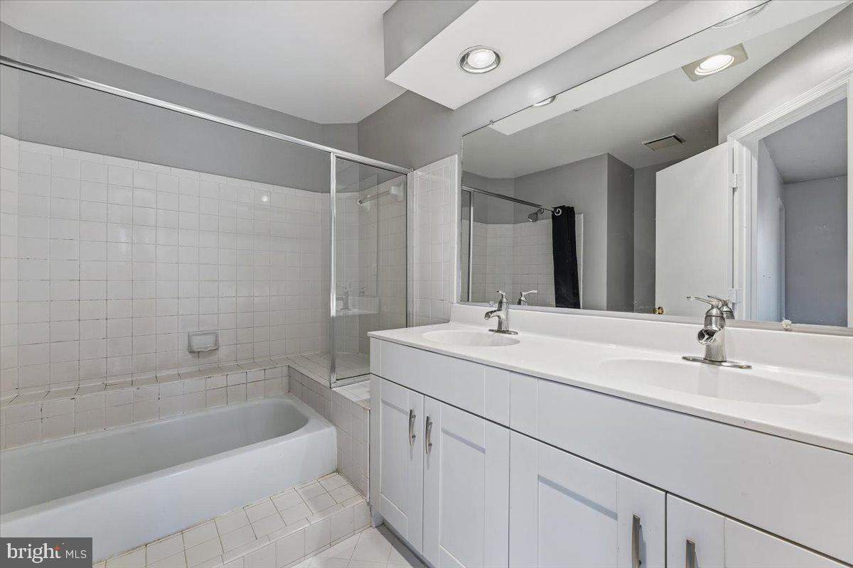 3301 SIR THOMAS DRIVE 6-B-34