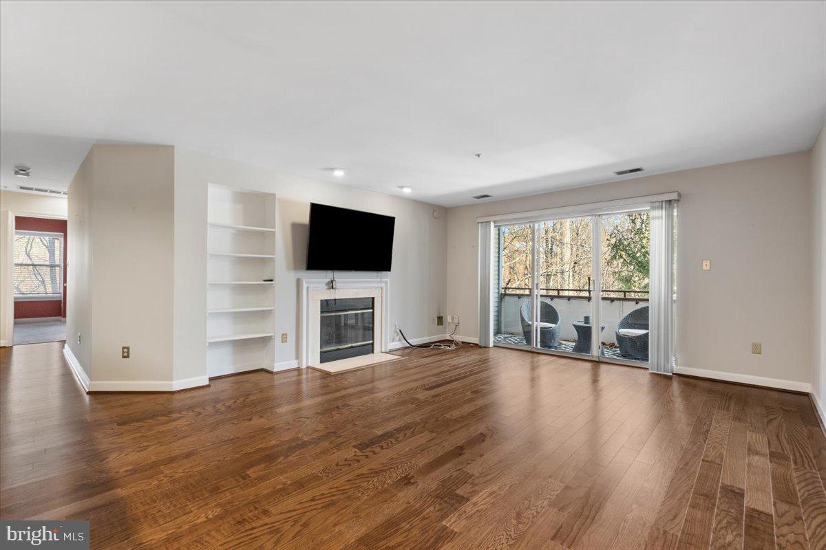 3301 SIR THOMAS DRIVE 6-B-34