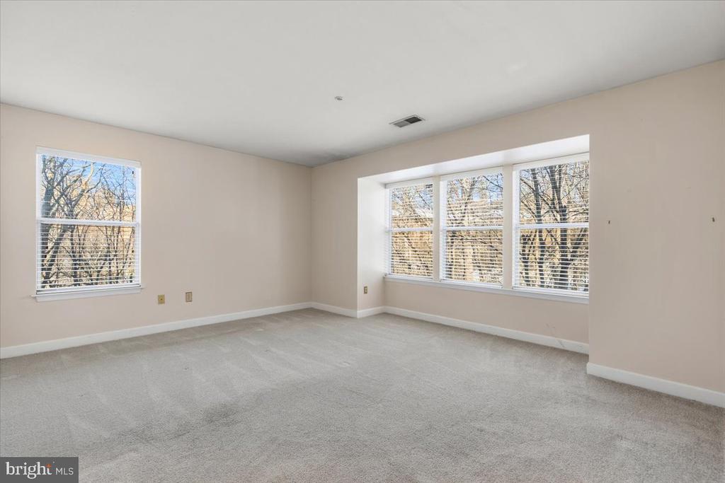 3301 SIR THOMAS DRIVE 6-B-34