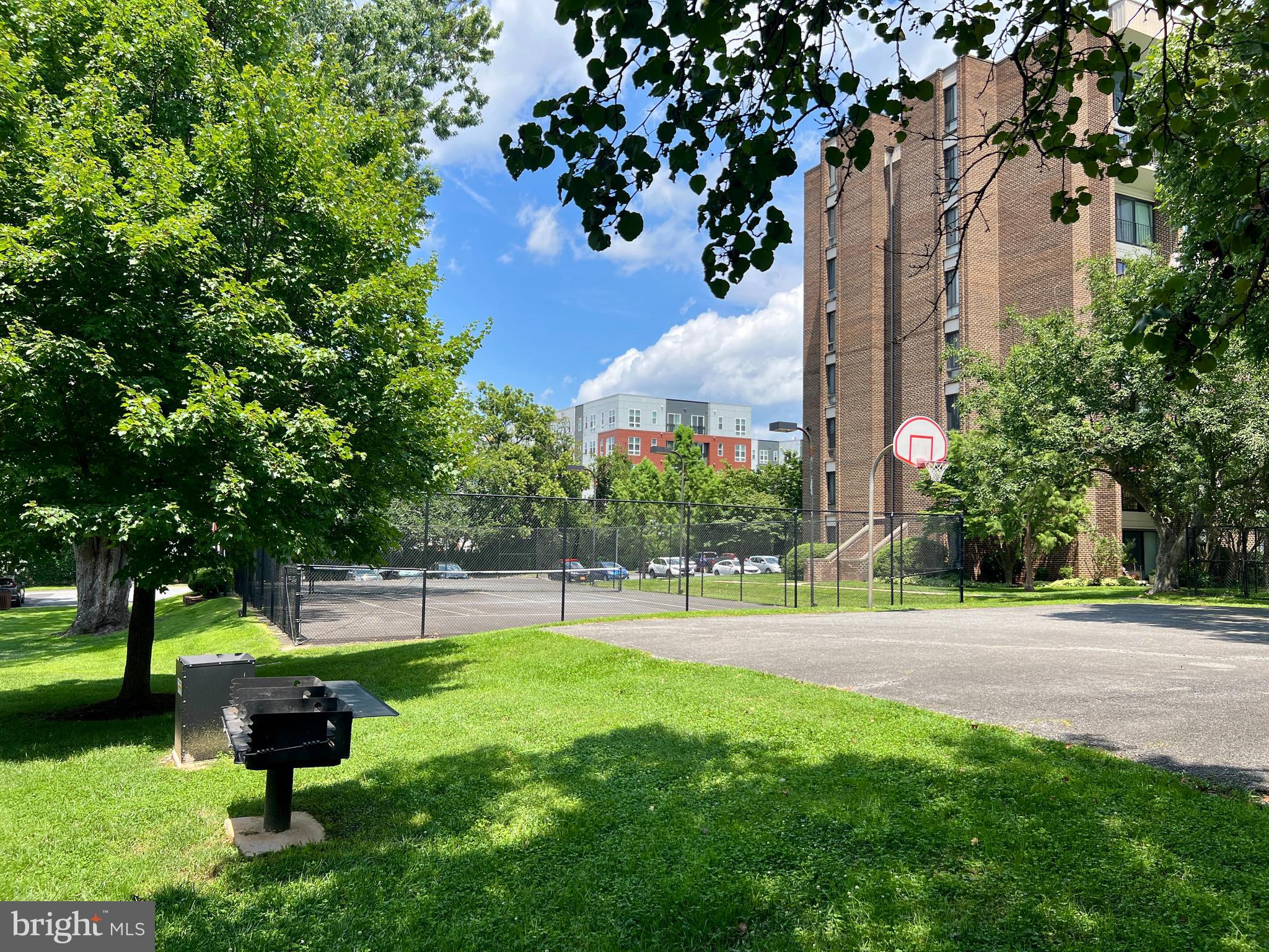 9900 GEORGIA AVENUE 27-113