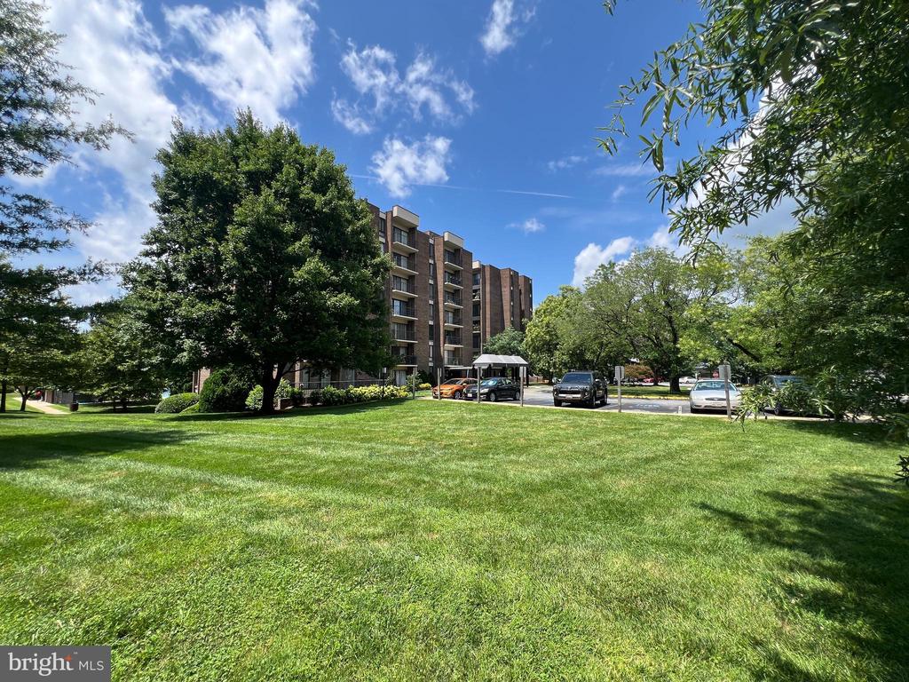 9900 GEORGIA AVENUE 27-113