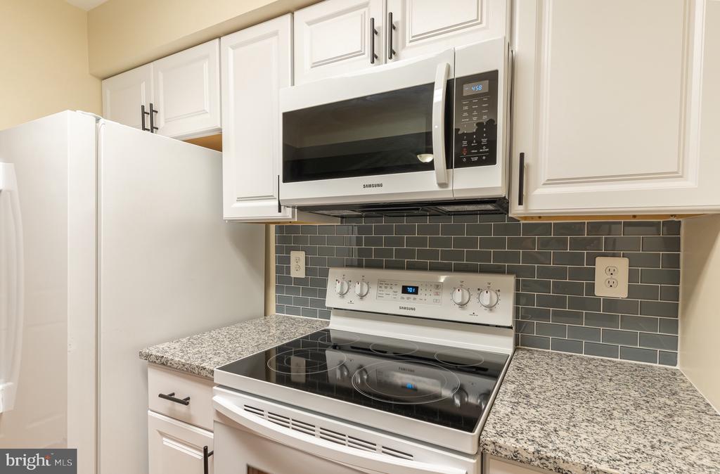 7 VALLEYFIELD COURT