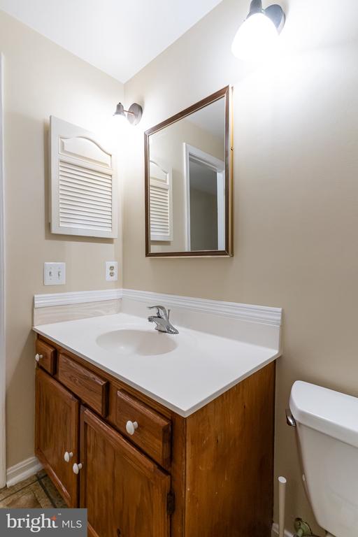 7 VALLEYFIELD COURT