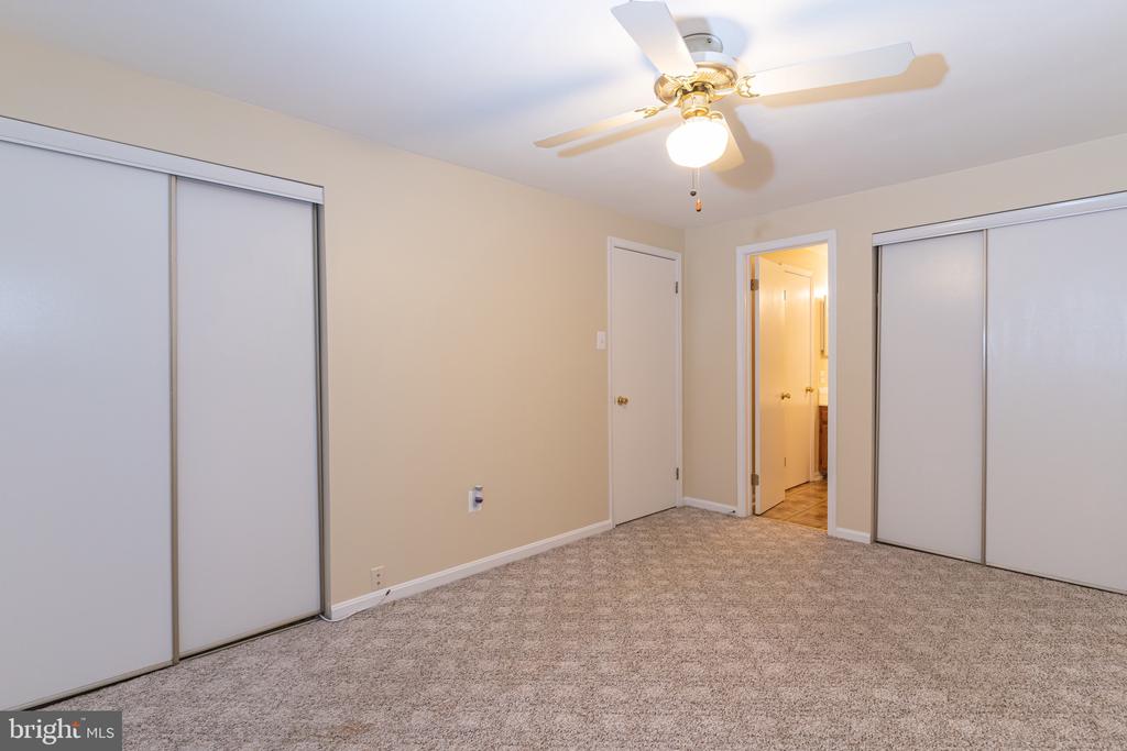 7 VALLEYFIELD COURT