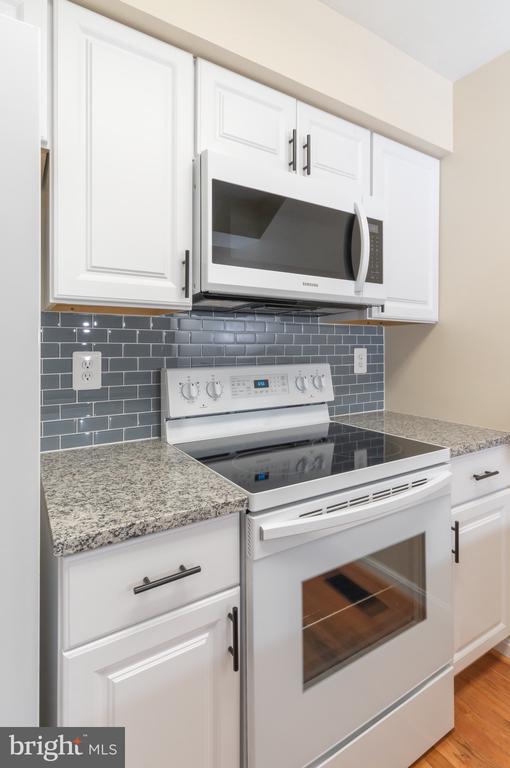 7 VALLEYFIELD COURT