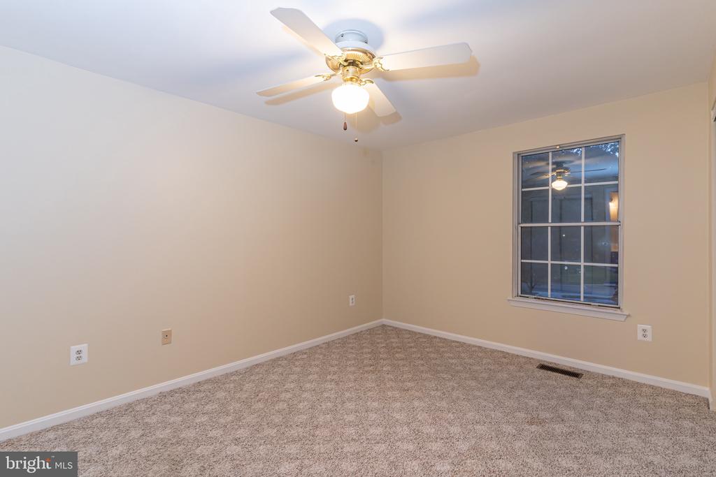 7 VALLEYFIELD COURT
