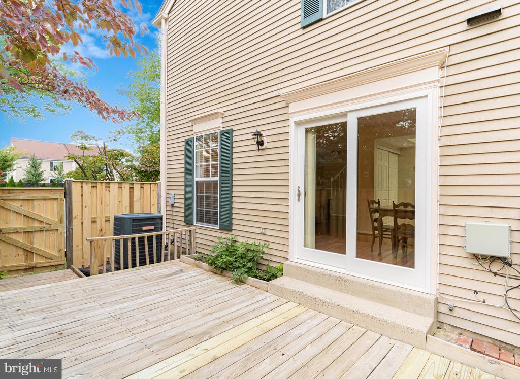 7 VALLEYFIELD COURT
