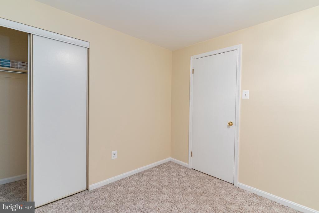 7 VALLEYFIELD COURT