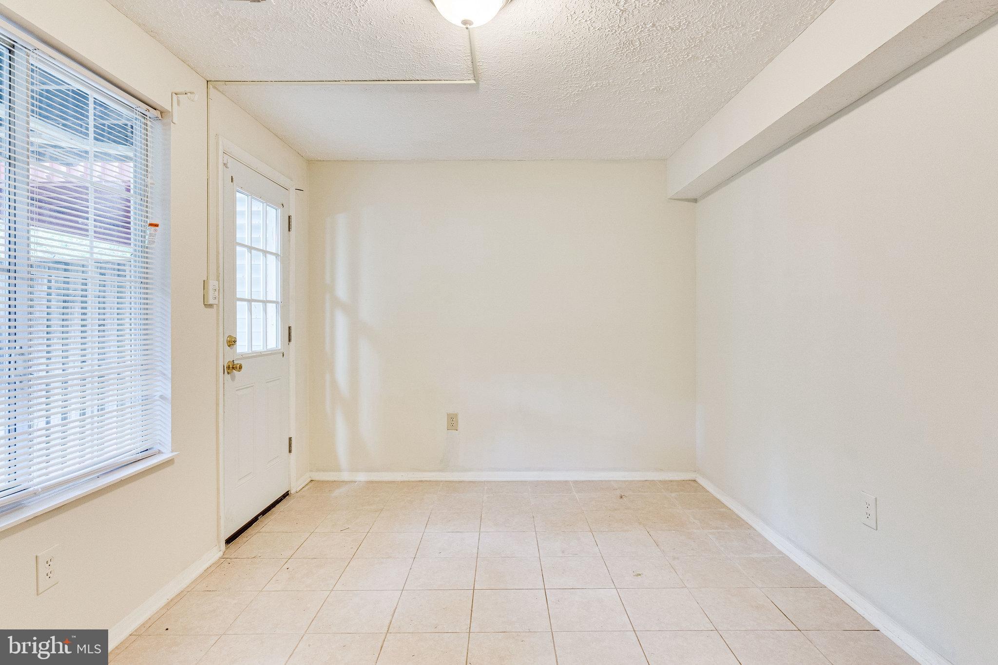 2841 SHEPPERTON TERRACE