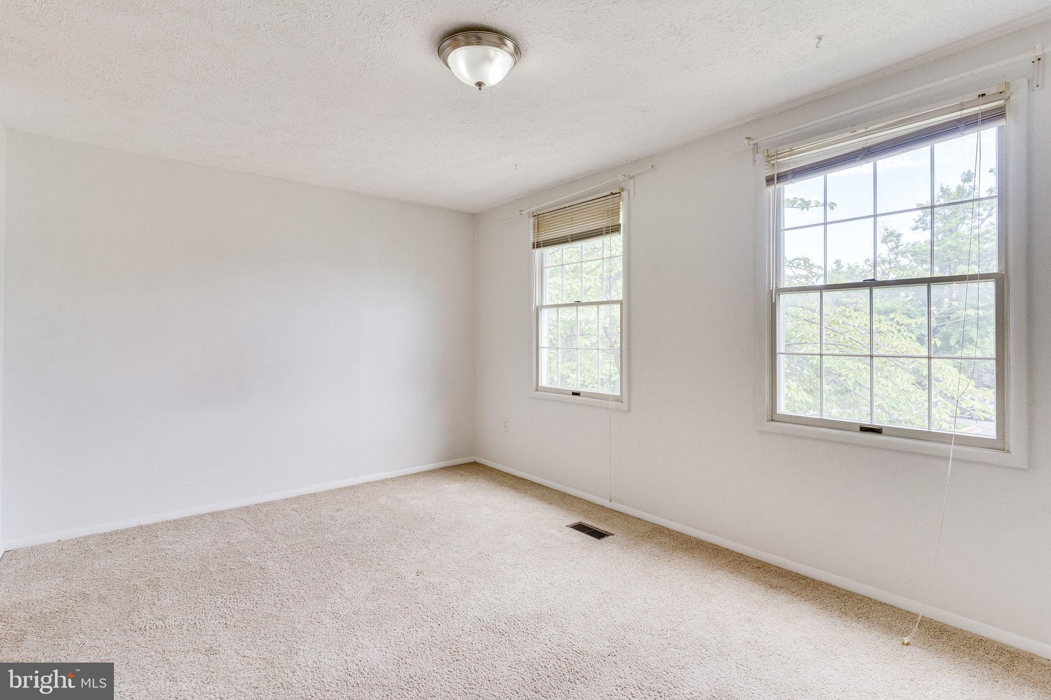 2841 SHEPPERTON TERRACE