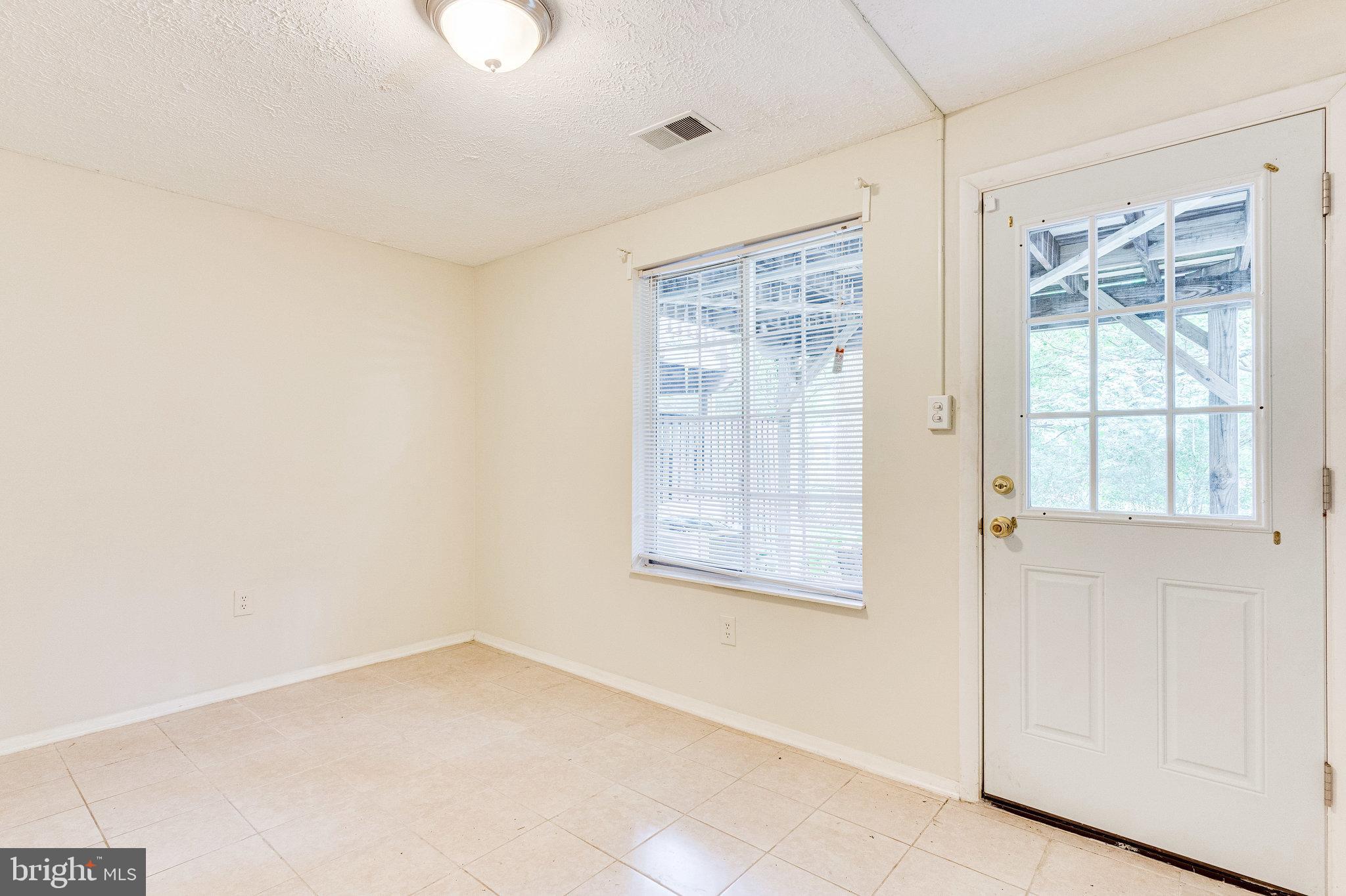 2841 SHEPPERTON TERRACE