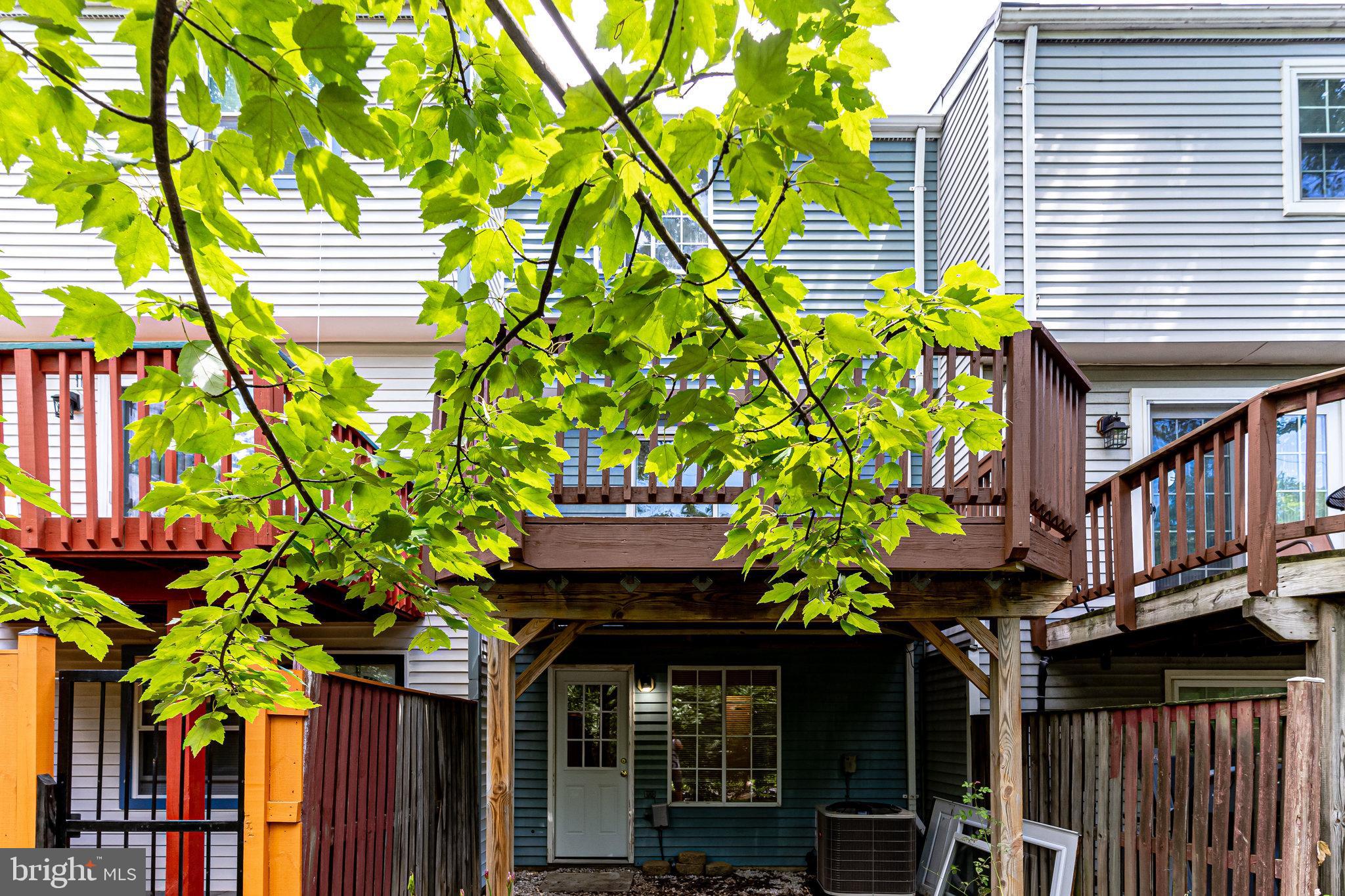 2841 SHEPPERTON TERRACE