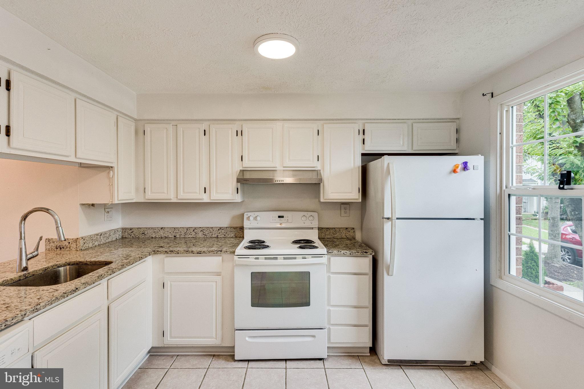 2841 SHEPPERTON TERRACE