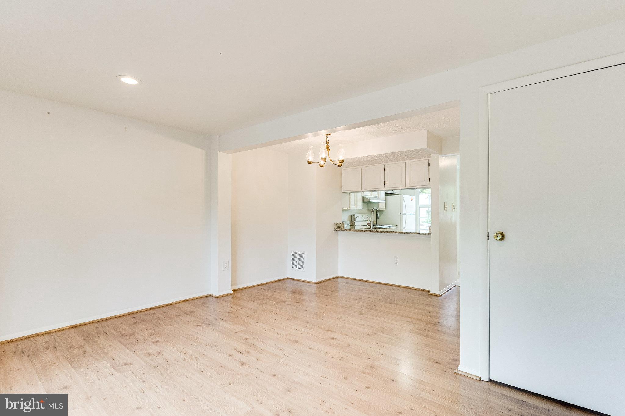 2841 SHEPPERTON TERRACE