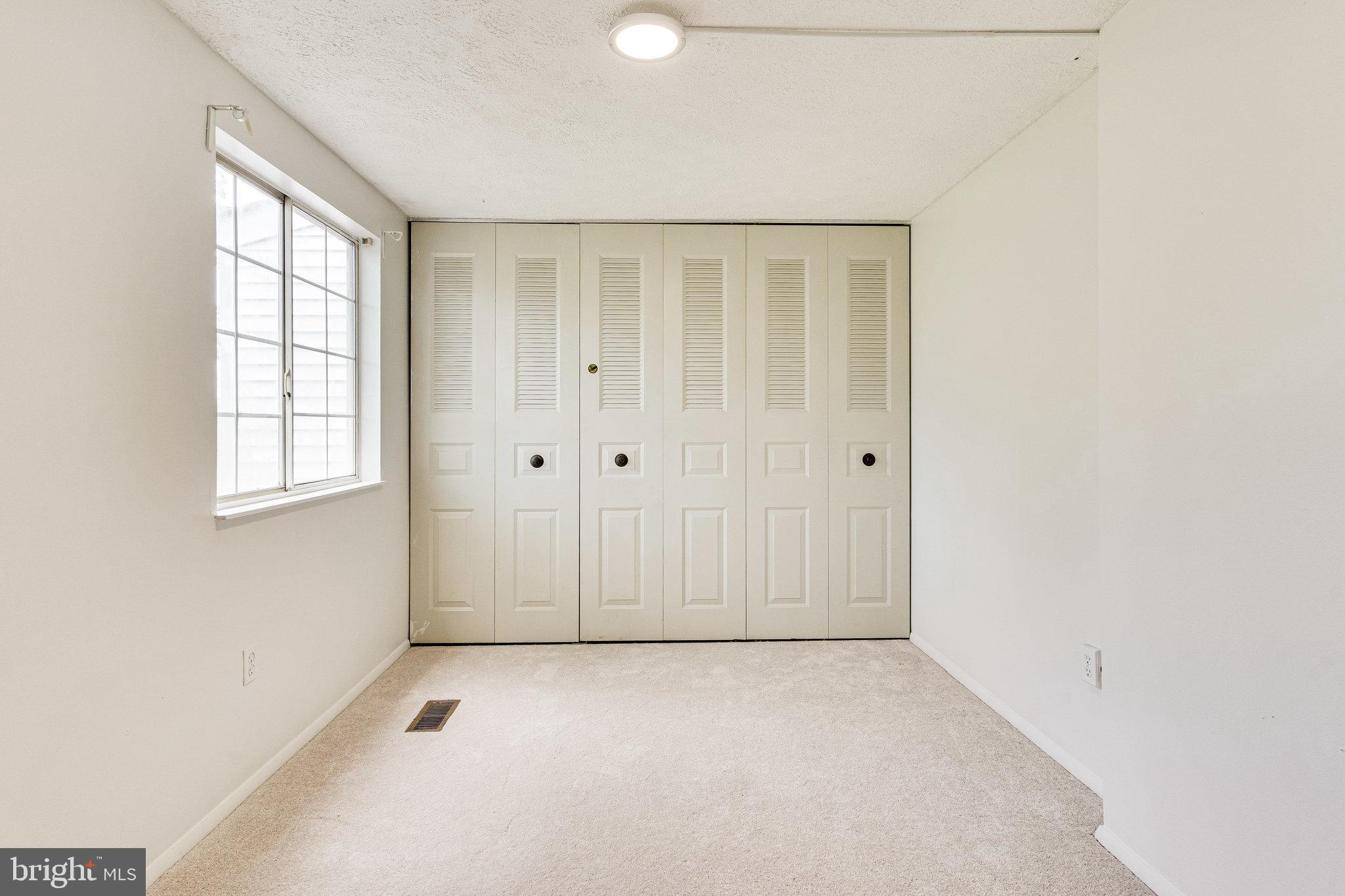 2841 SHEPPERTON TERRACE