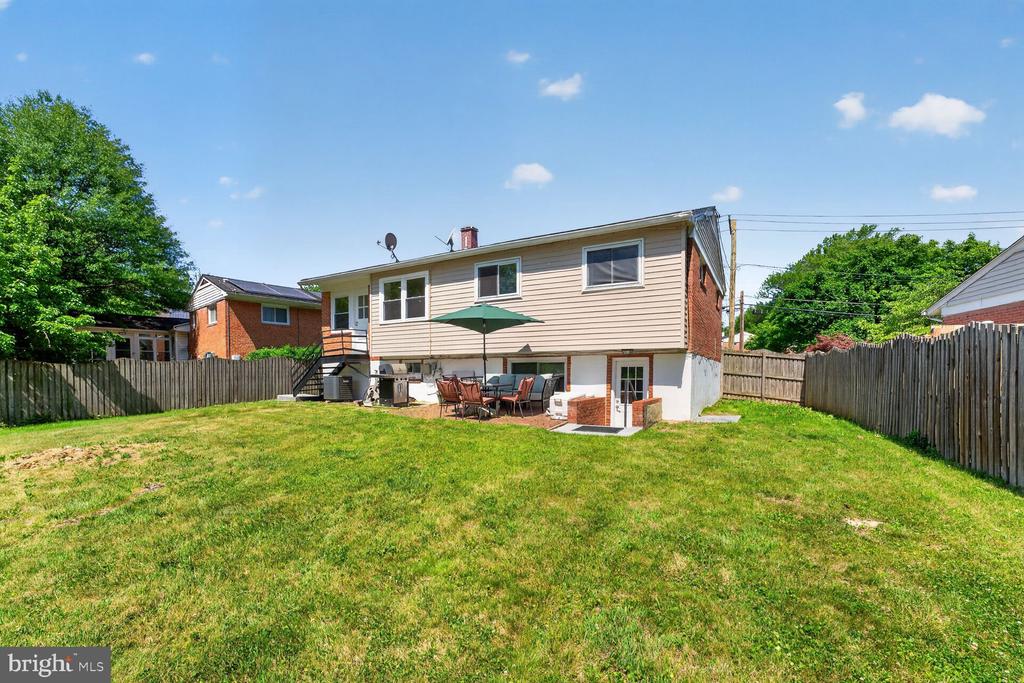 1104 CADDINGTON AVENUE