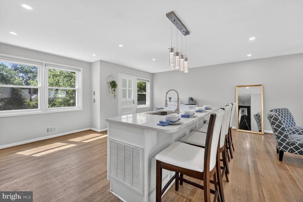 1104 CADDINGTON AVENUE