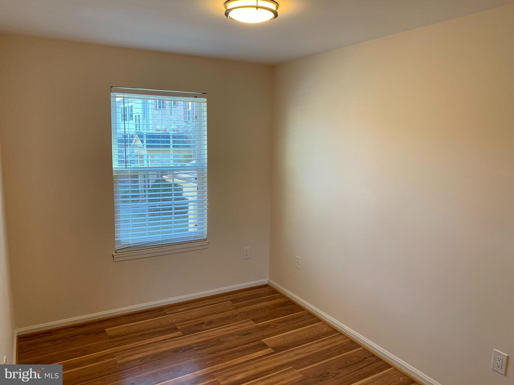 2 NORMANDY SQUARE COURT D