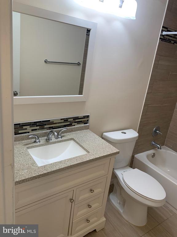 2 NORMANDY SQUARE COURT D