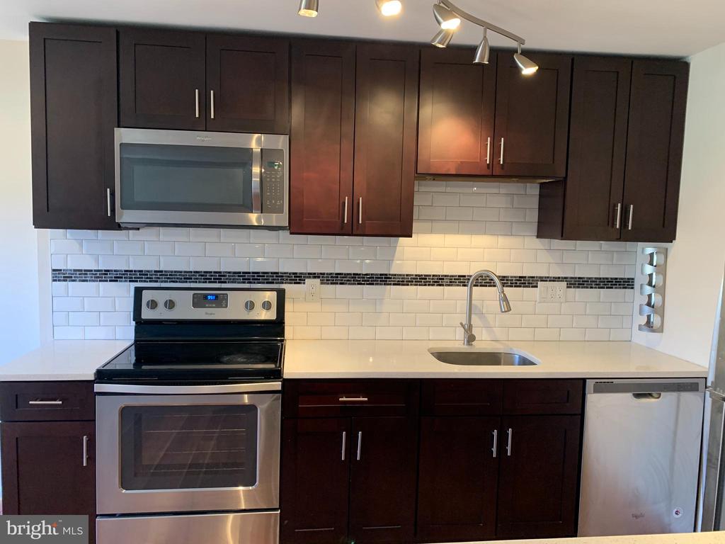 2 NORMANDY SQUARE COURT D