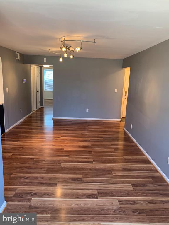 2 NORMANDY SQUARE COURT D
