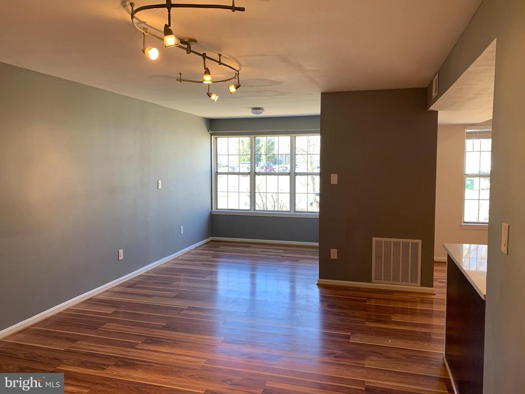 2 NORMANDY SQUARE COURT D