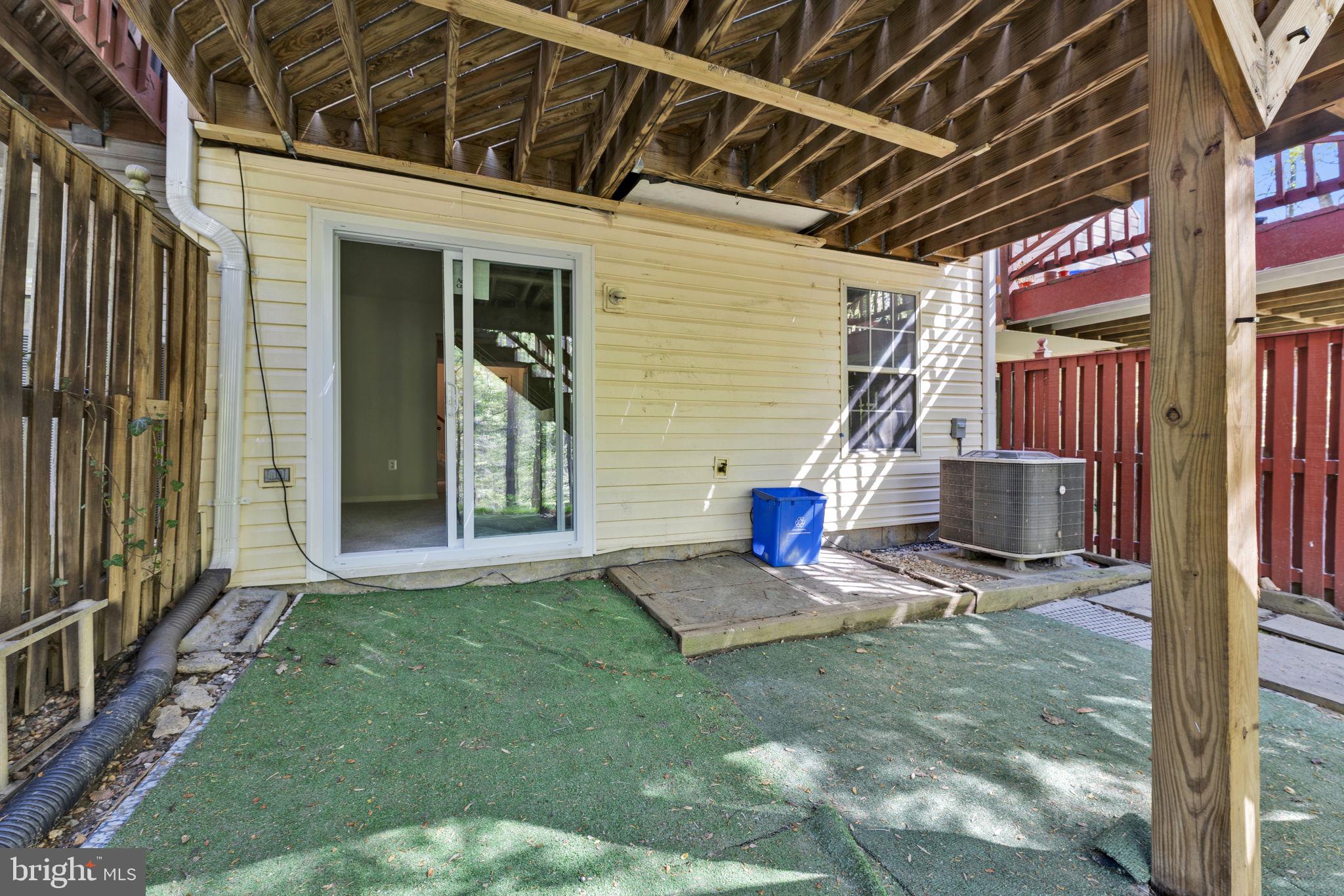 4002 SPARROW HOUSE LANE