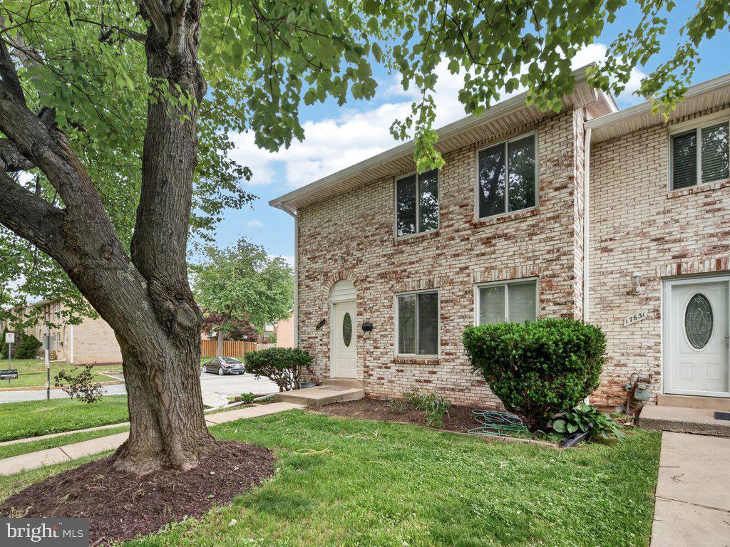 17633 AMITY DRIVE 11-G