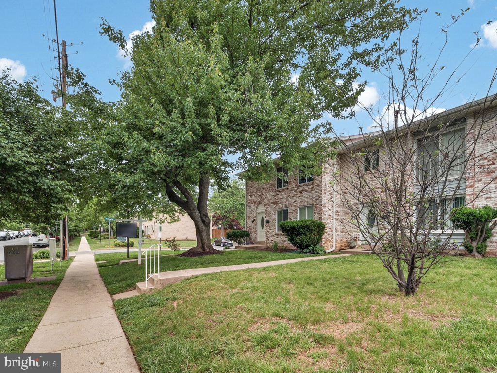 17633 AMITY DRIVE 11-G