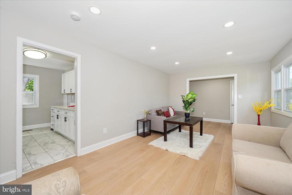 10607 LILAC PLACE