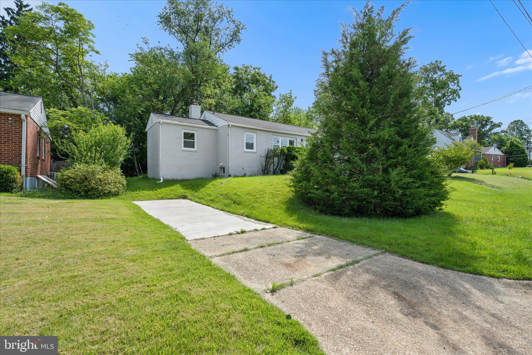 10607 LILAC PLACE