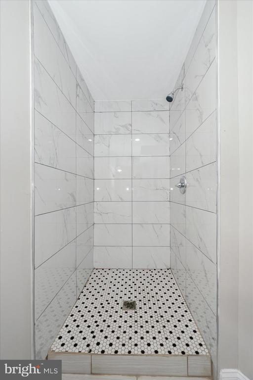 10607 LILAC PLACE