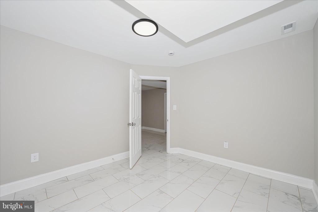 10607 LILAC PLACE
