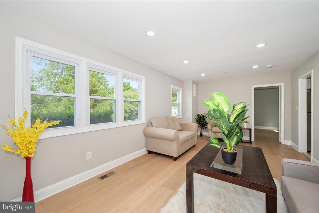 10607 LILAC PLACE