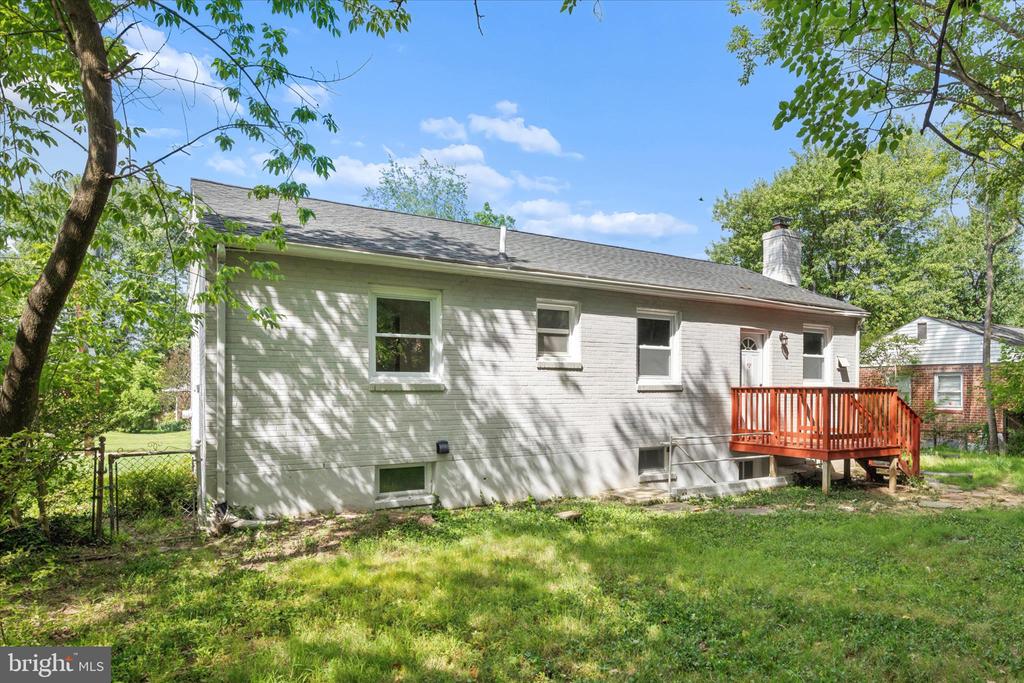 10607 LILAC PLACE