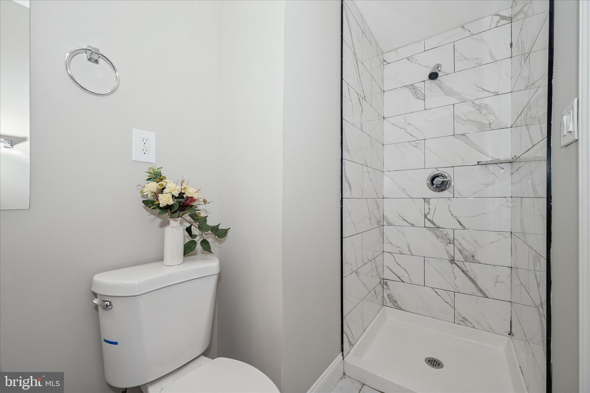 10607 LILAC PLACE